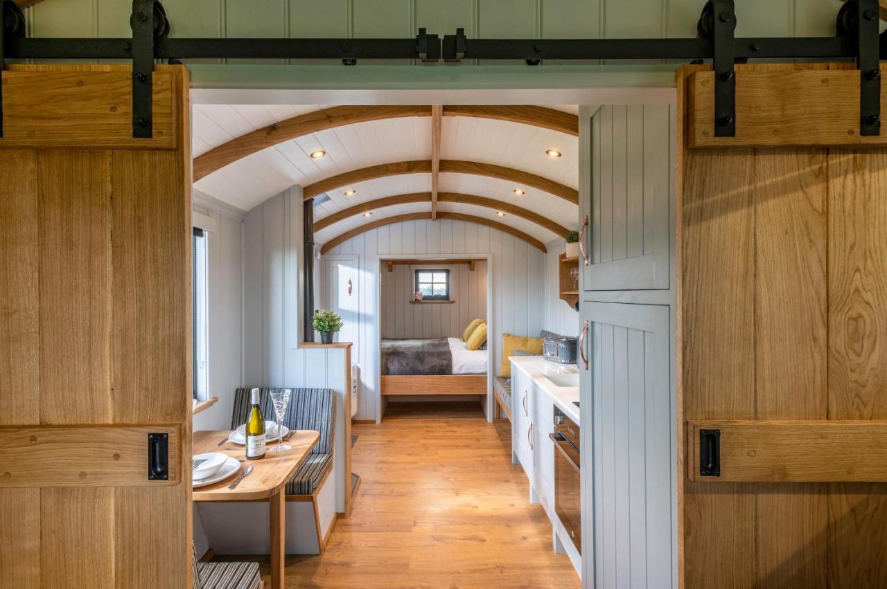 Monkwood Shepherds Hut - Ockeridge Rural Retreats Worcester Luaran gambar