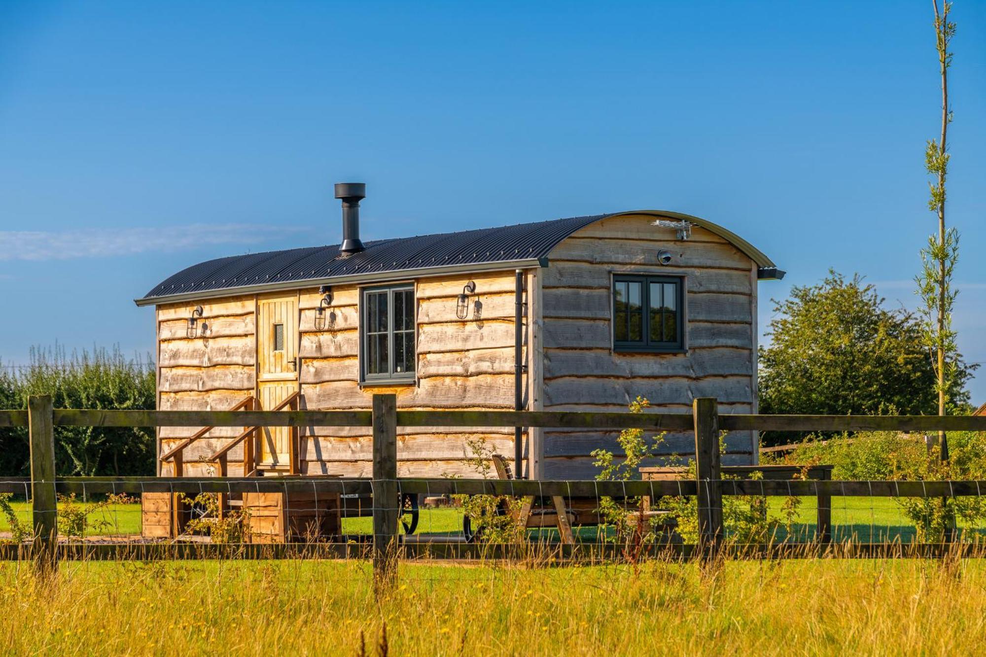 Monkwood Shepherds Hut - Ockeridge Rural Retreats Worcester Luaran gambar